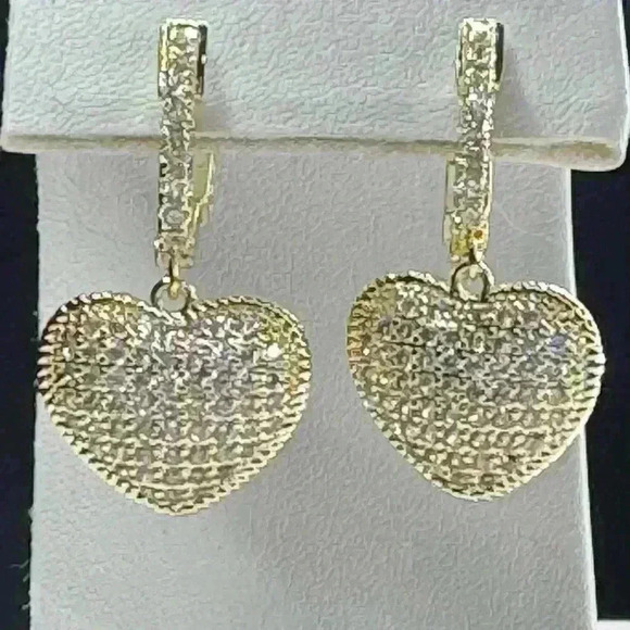 18K Gold Pave Heart Earrings ( Video shows the beauty of these) - Picture 5 of 7